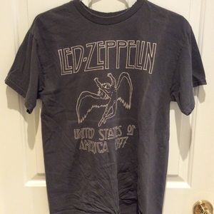 Brandy Melville band t-shirt